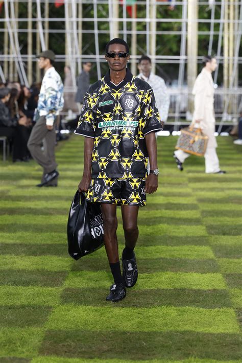 louis vuitton ss25 show|louis vuitton fashion show 2025.